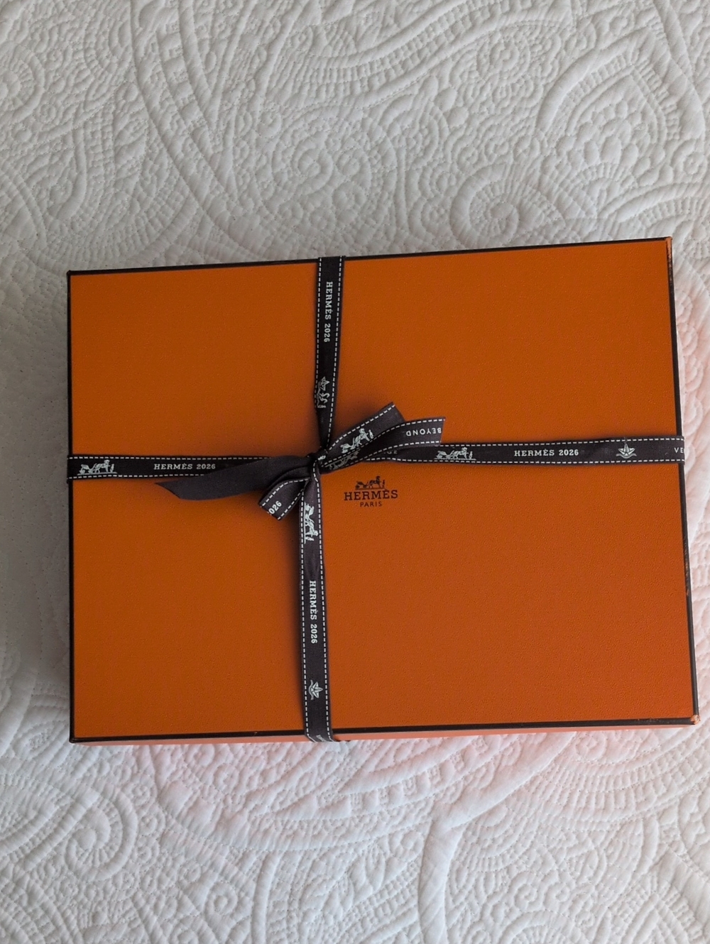 Hermes Authentic Box + Ribbon - Picture 2 of 7